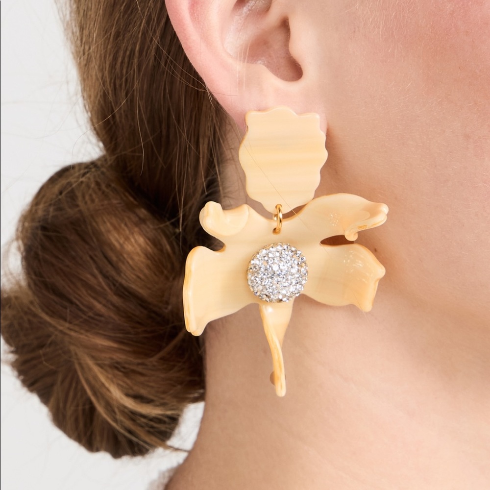 Lele Sadoughi Crystal Lily Earrings in Bone